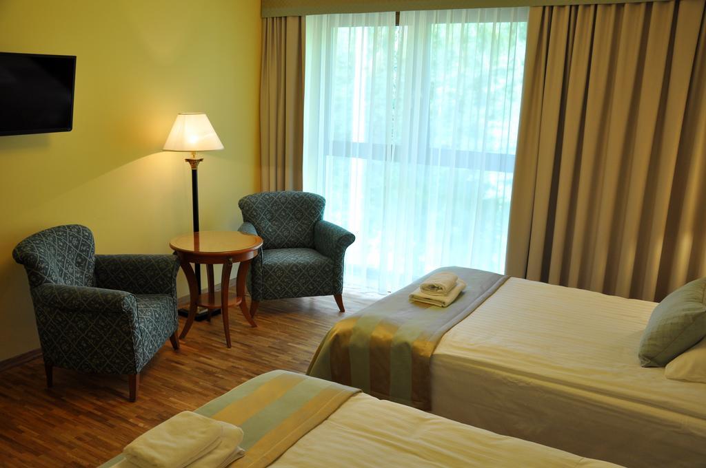 Hotel Mir-Jan Spa Ladek-Zdroj Bilik gambar