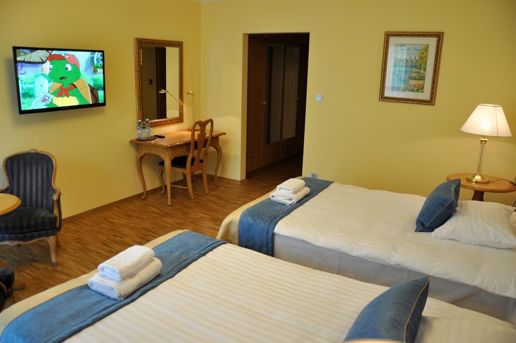 Hotel Mir-Jan Spa Ladek-Zdroj Bilik gambar