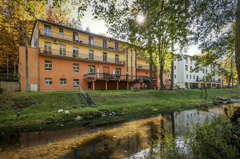 Hotel Mir-Jan Spa Ladek-Zdroj Luaran gambar