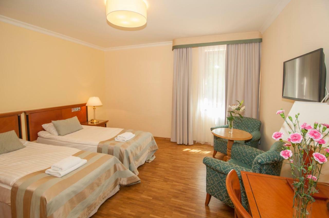 Hotel Mir-Jan Spa Ladek-Zdroj Luaran gambar